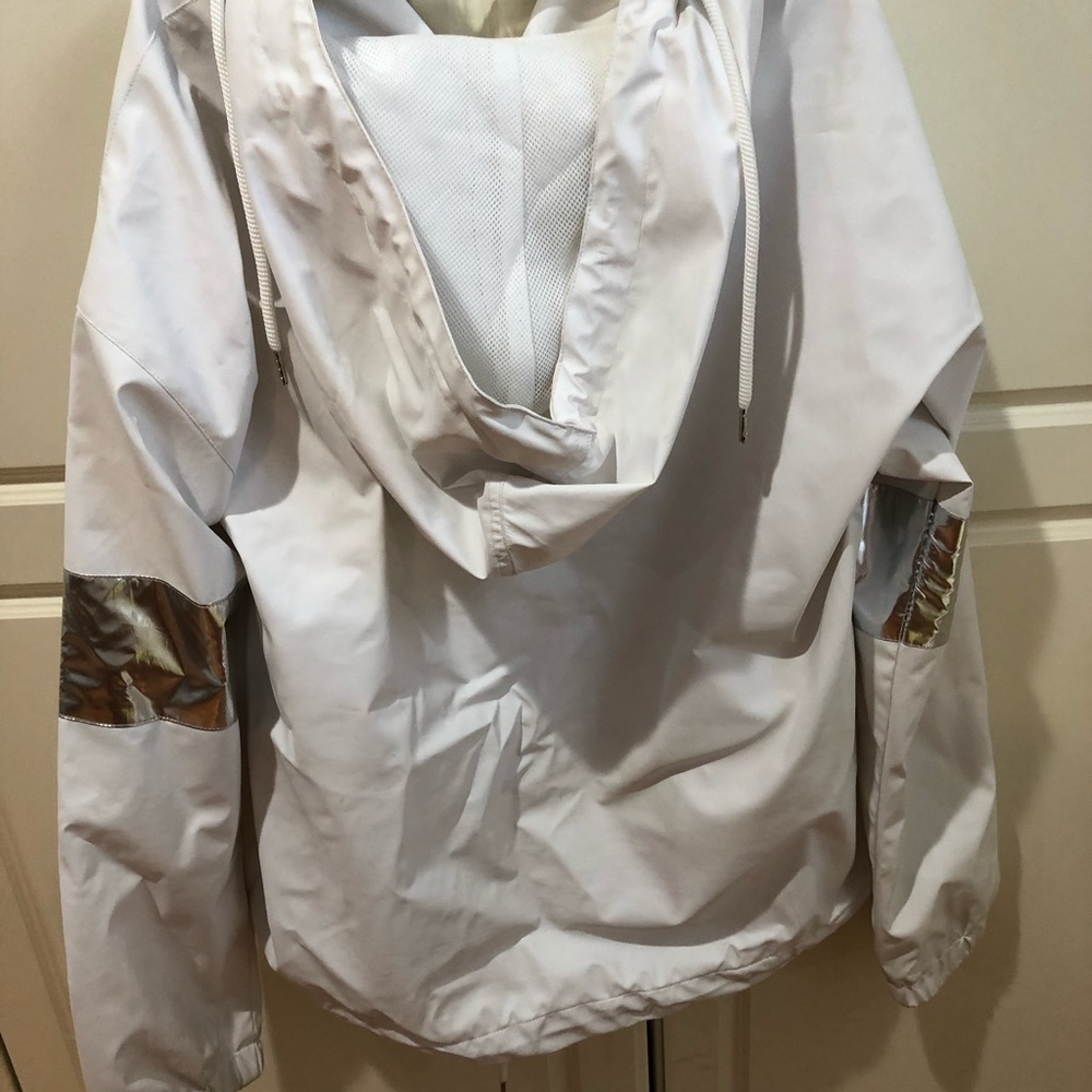 Jacket - Picture 3 of 4